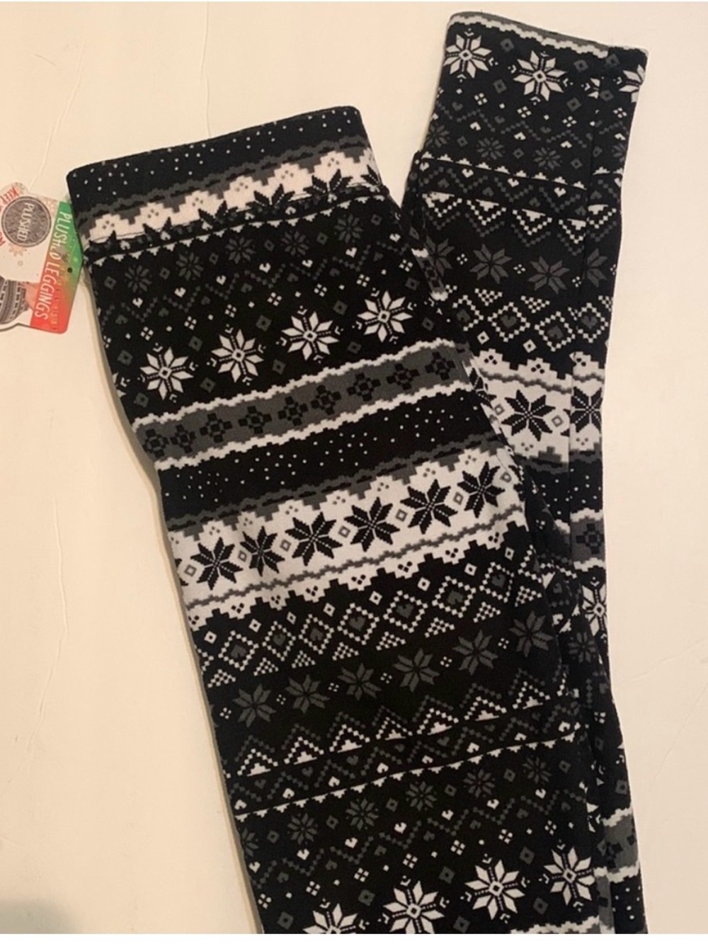 Black & White Snowflake Print Leggings
